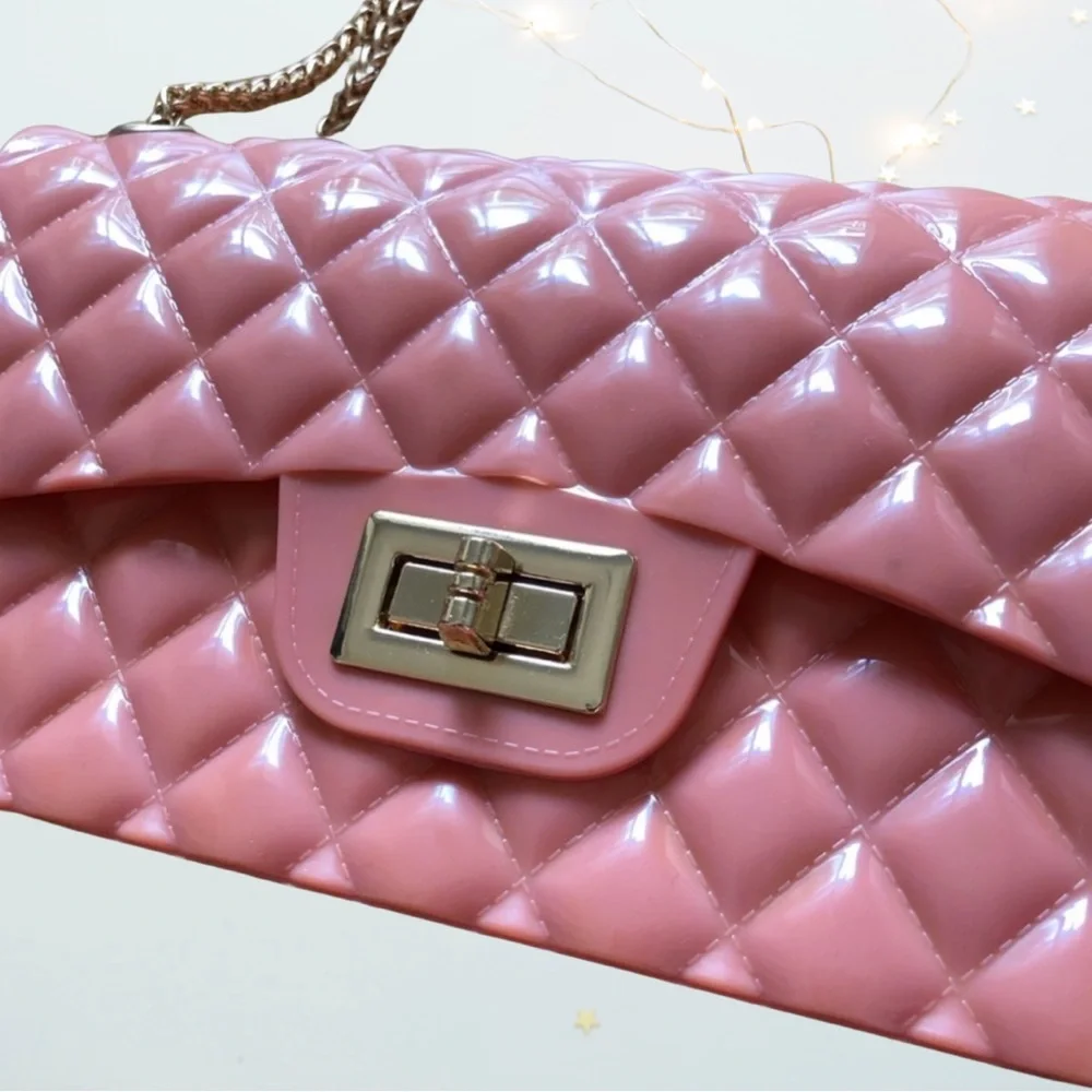 ORCHID LOVE Quilted Jelly Flap Bag with Gold Chain New with Tags - Picture 2 of 11